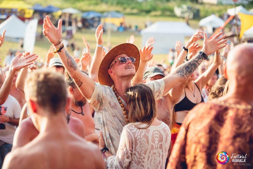 Etno szamańska muzyka i wolność w programie Festiwalu Wibracje 2023